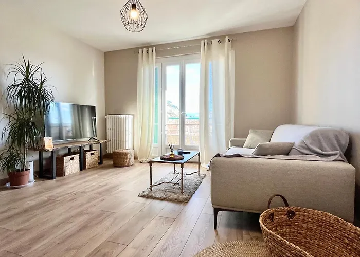 Appart' Chaleureux Avec Balcon/800m Gare Et Centre * Βαλένς