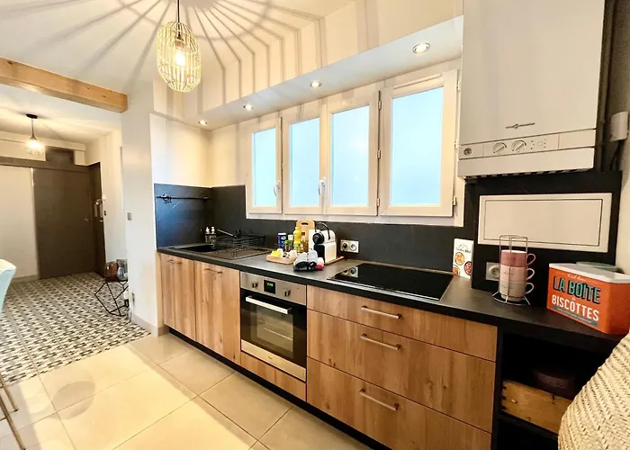 Appart' Chaleureux Avec Balcon/800m Gare Et Centre * Βαλένς